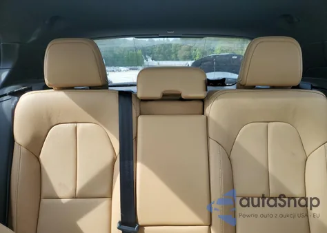 2019 Volvo Xc40 T5 Momentum z USA, uszkodzony, nr VIN YV4162UK5K2111660